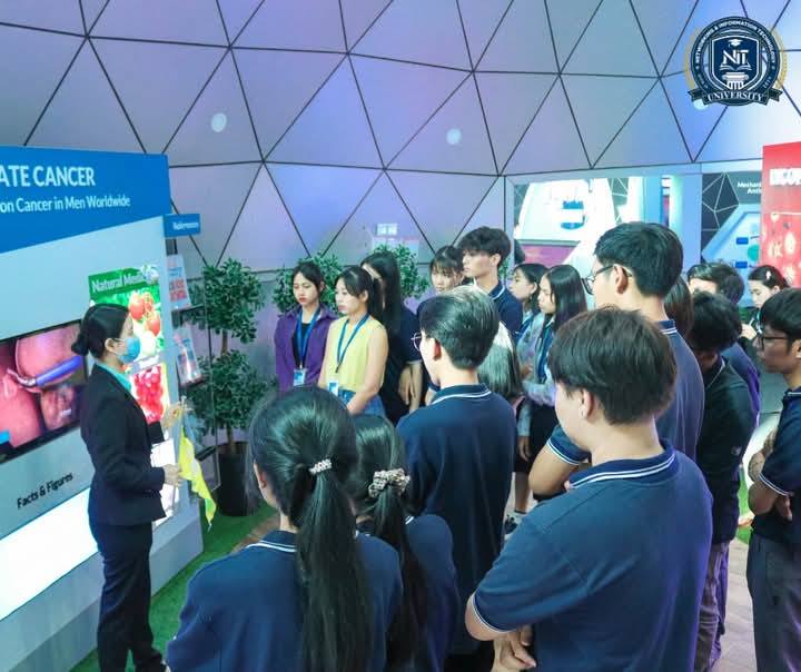 ကျောင်းသား/ ကျောင်းသူများ 𝗙𝗮𝗰𝘁𝗼𝗿𝘆 𝗩𝗶𝘀𝗶𝘁 သို့သွားရောက်လေ့လာကြသောပုံရိပ်များ