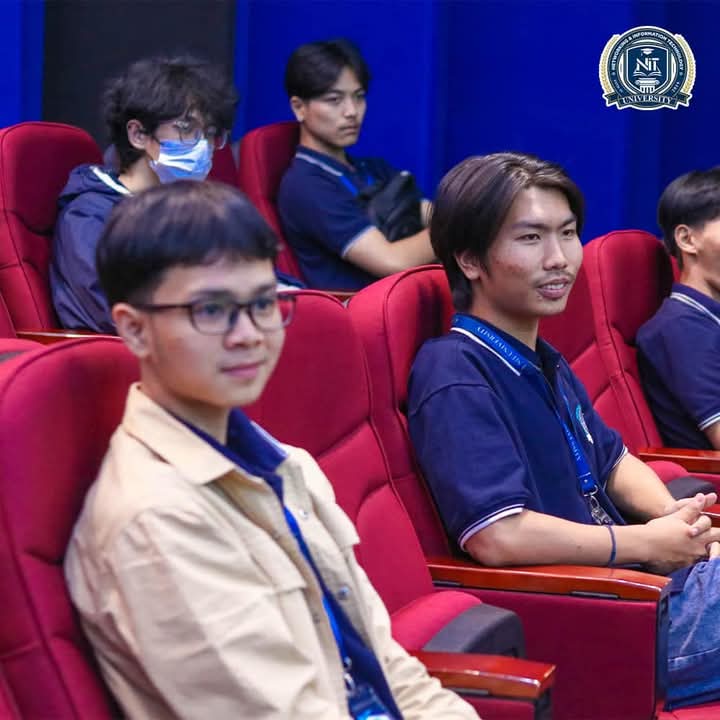 ကျောင်းသား/ ကျောင်းသူများ 𝗙𝗮𝗰𝘁𝗼𝗿𝘆 𝗩𝗶𝘀𝗶𝘁 သို့သွားရောက်လေ့လာကြသောပုံရိပ်များ